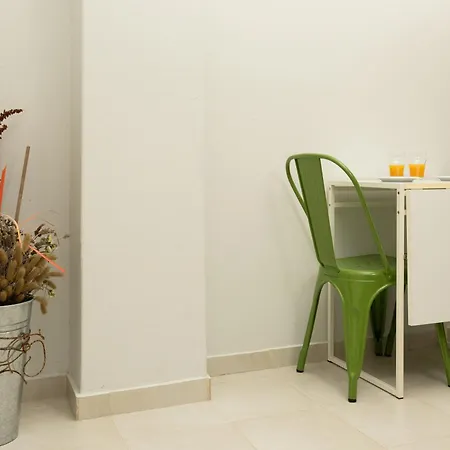 Zeusplace Urban Flat 2 *